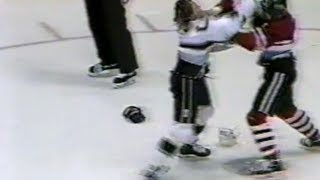 Stu Grimson vs Marty McSorley Jan 30 1993 [upl. by Assile]