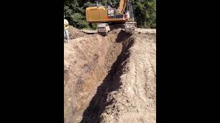 How to dig a pipeline ditch [upl. by Lledal926]