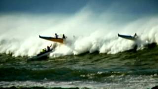 Paddlers collide in Na Wahine O Ke Kai [upl. by Limay464]