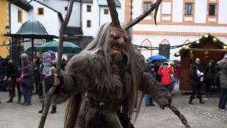 Krampuslauf der Salzburger StefaniPerchten auf der Festung Hohen Salzburg [upl. by Eita]