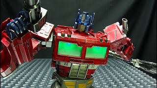 ThreeZero Siege DLX OPTIMUS PRIME EmGos Transformers Reviews N Stuff [upl. by Sivaj966]