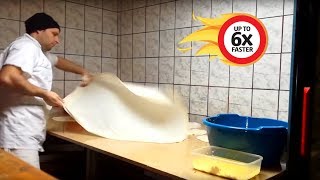 Kako se pravi burek za 90 sekundi  How to make Burek  Najbrži burekdžija [upl. by Zellner]