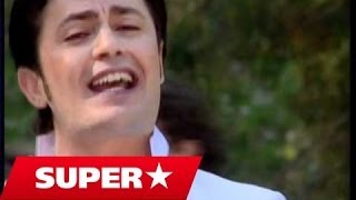 Sinan Hoxha  Mamin babin e mashtron Official Video [upl. by Hsenid]