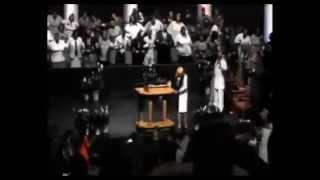 DrDorinda ClarkCole Praying amp Praise Break MUST SEE [upl. by Flodnar]