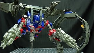 Studio Series Leader OPTIMUS PRIME EmGos Transformers Reviews N Stuff [upl. by Skilken843]