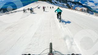 MEGAVALANCHE 2021 ☄️ 100kmh on the Alpe dHuez glacier  Full run w Damien Desbrosses [upl. by Arundell]